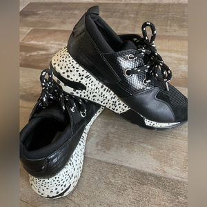 Steve Madden Women’s Cliff Sneaker